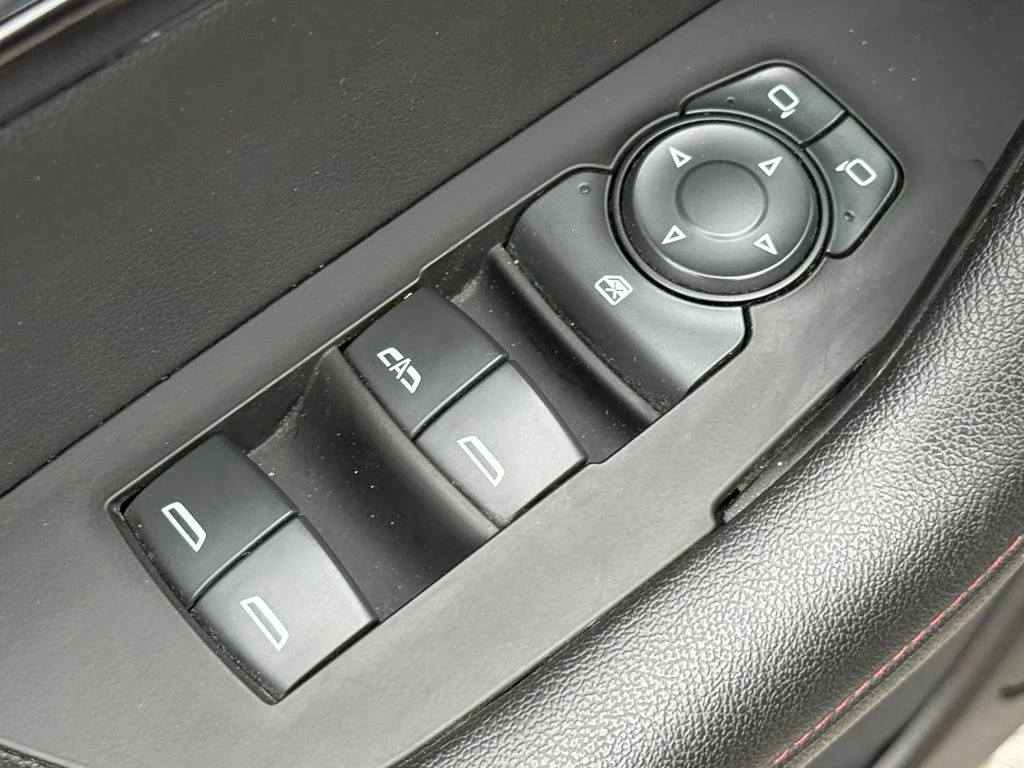 Used 2020  Chevrolet RS image 15