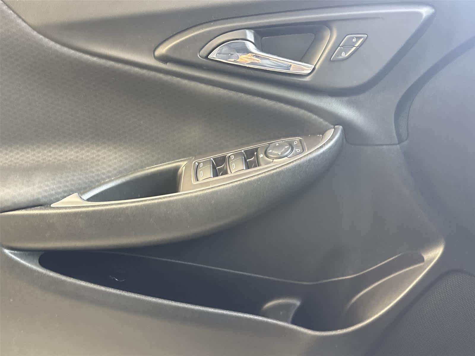 Used 2021 Shadow Gray Metallic Chevrolet RS image 21