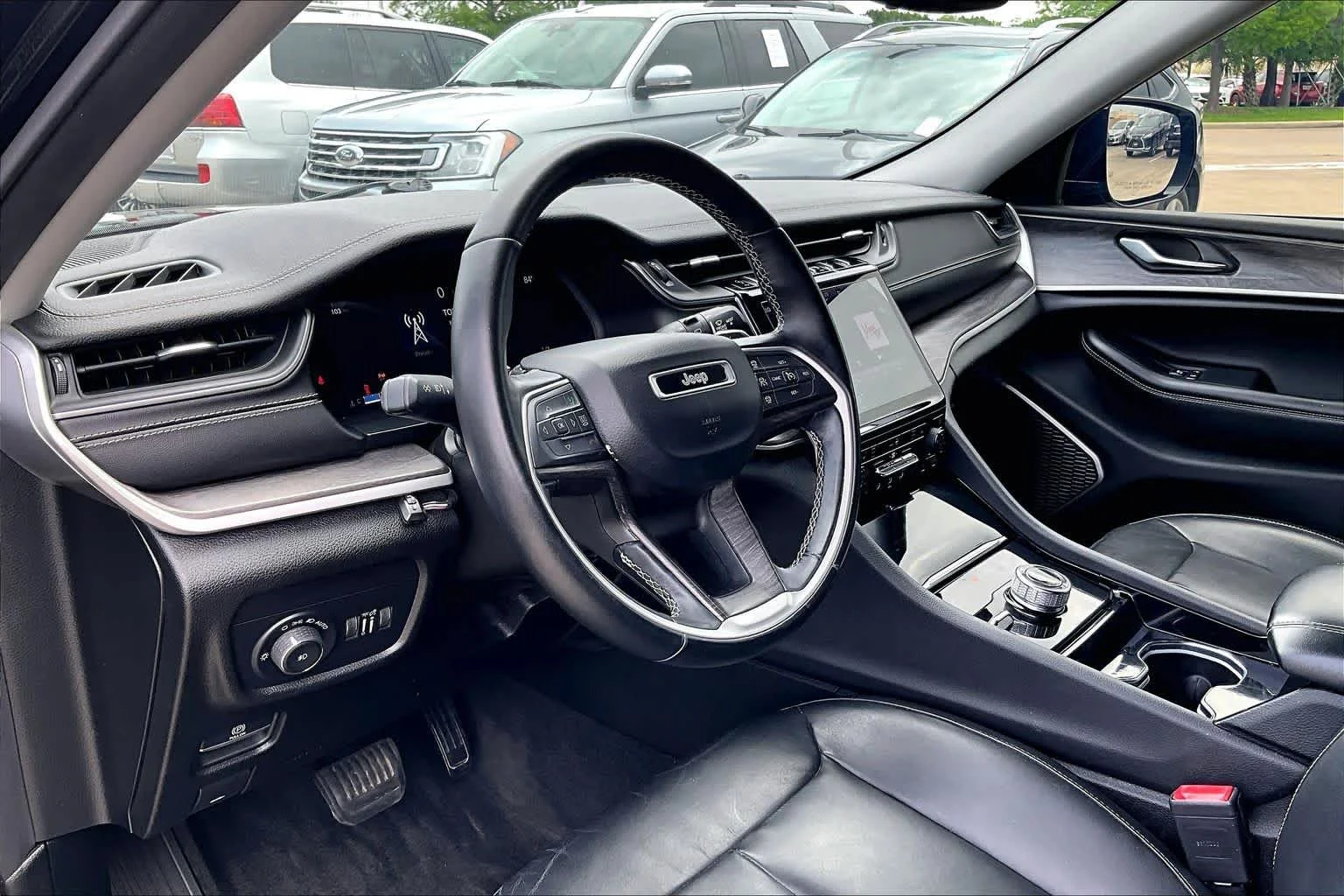 Used 2021 Diamond Black Crystal Pearlcoat Jeep Limited image 15
