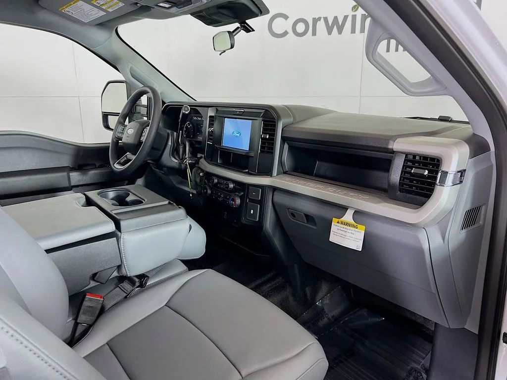 New 2026 Oxford White Ford XL image 25