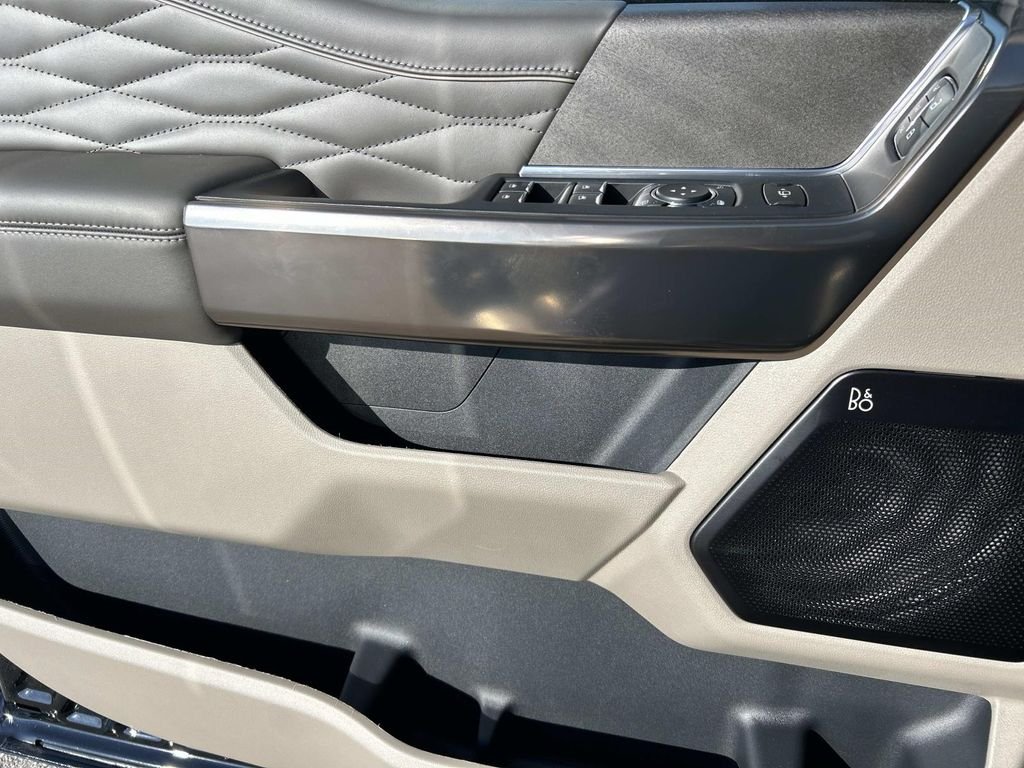 New 2026 Agate Black Metallic Ford F-450® Platinum® image 32