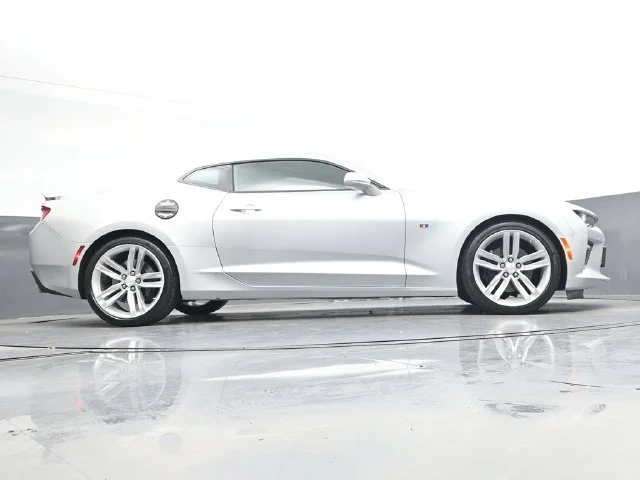 Used 2018 Silver Chevrolet SS image 31