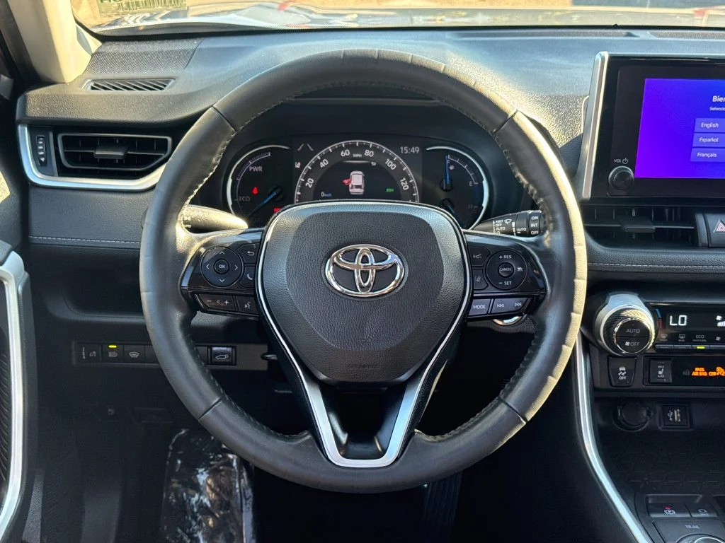 Used 2025 Silver Toyota XLE image 12