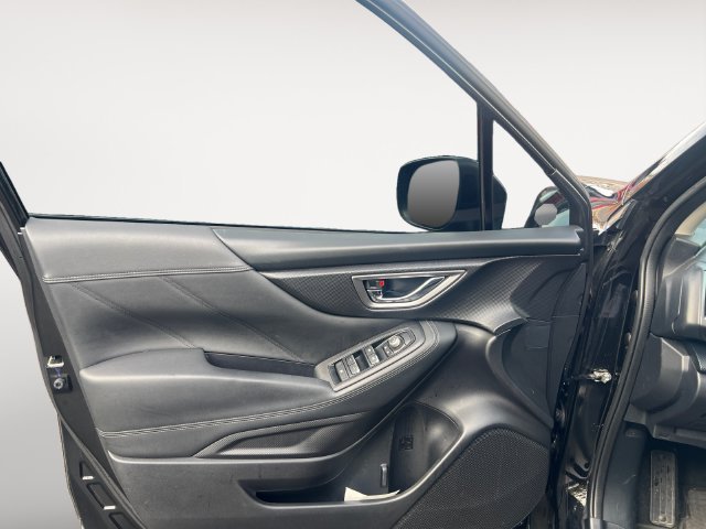 Used 2019 Crystal Black Silica Subaru Limited image 10