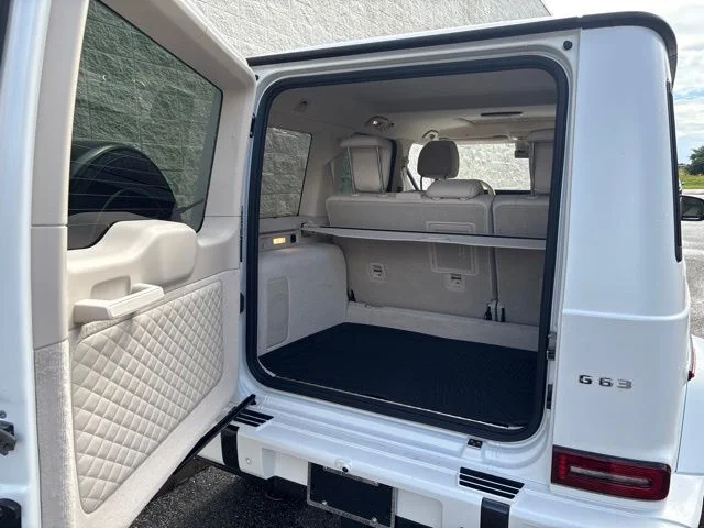 Used 2026 MANUFAKTUR Moonlight White Magno Mercedes-Benz G 63 AMG® image 22