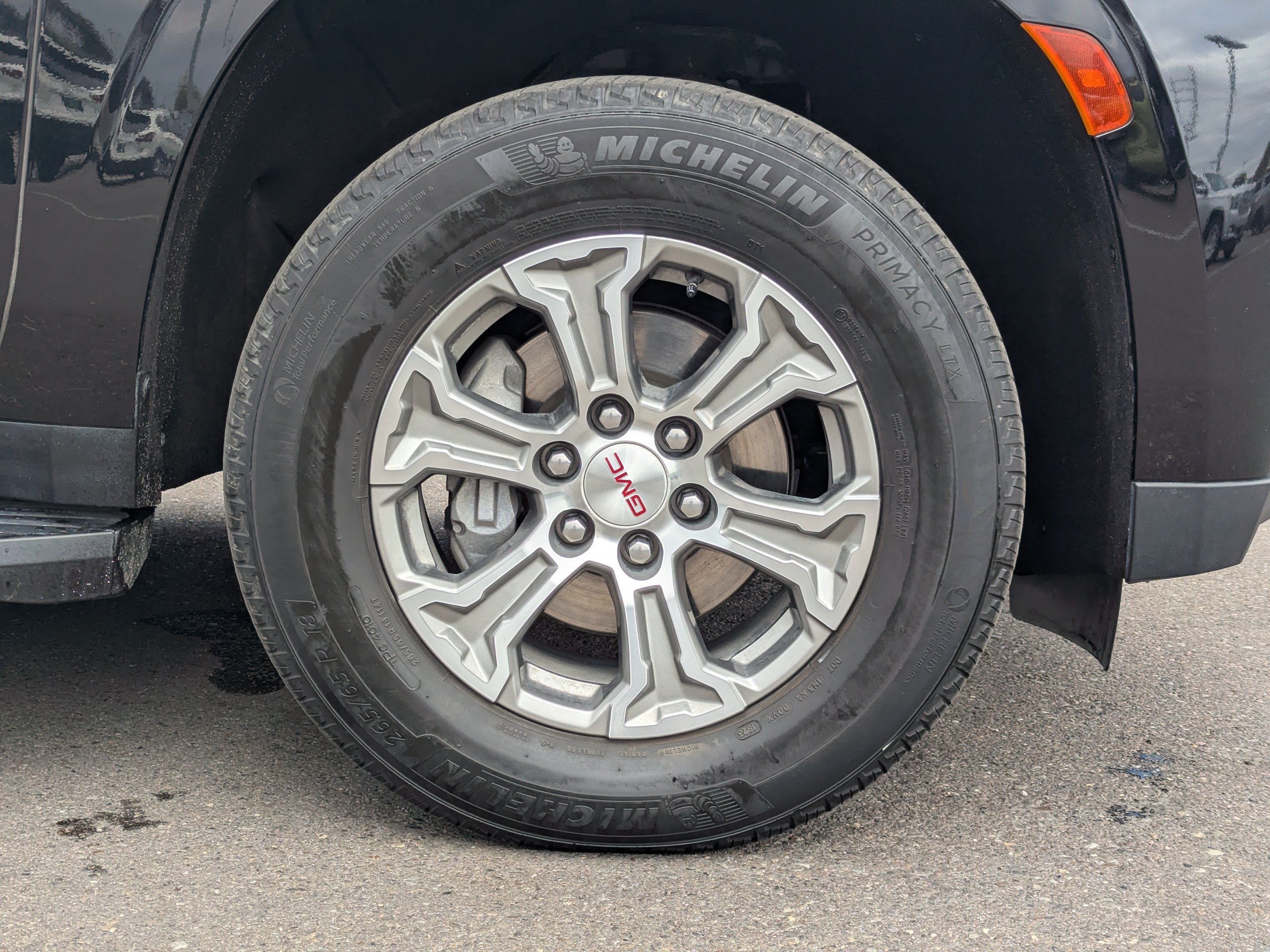 2023 GMC Yukon SLE - Photo 53