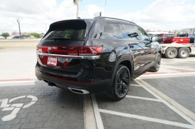 New 2026 Deep Black Pearl Volkswagen 2.0T SE w/Technology image 5