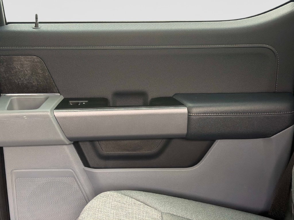 Used 2022 Gray Ford XLT image 16