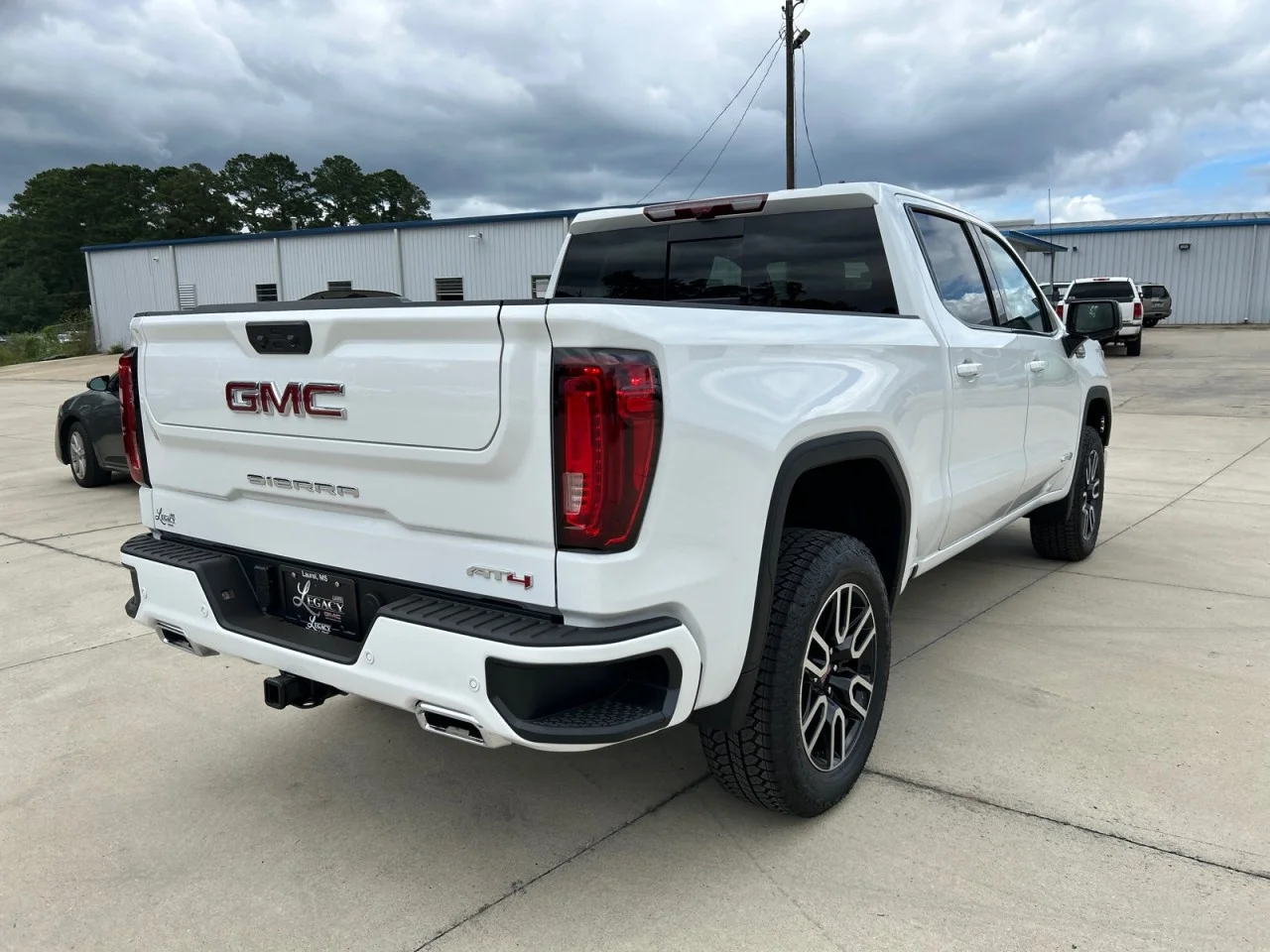New 2026 Summit White GMC AT4 image 3