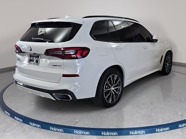 Used 2022 White BMW xDrive40i image 6