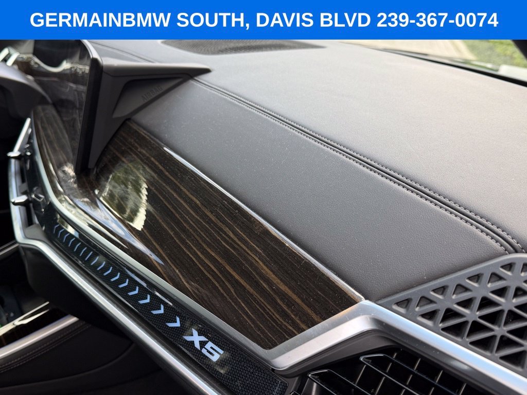 Certified Used 2024 Blue BMW xDrive40i image 23