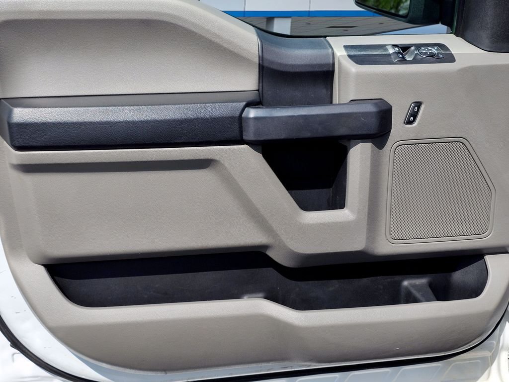 Used 2020 White Ford XL image 15