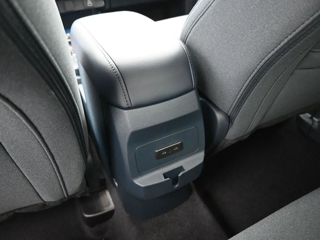 New 2026 Oxford White Ford XLT image 18