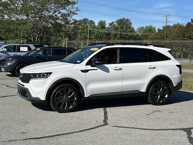 Used 2023 White Kia X-Line SX Prestige image 6