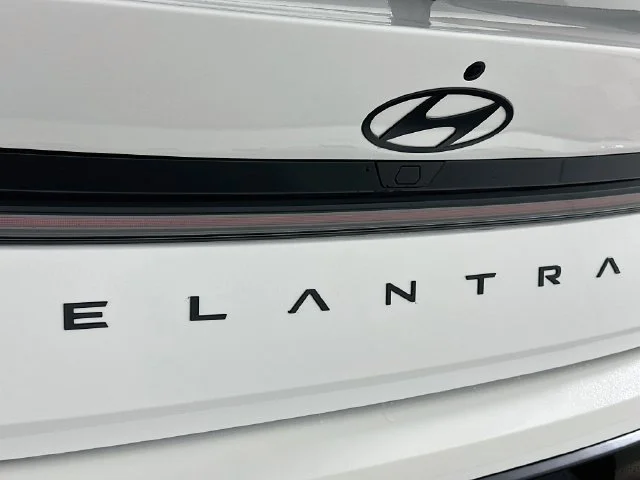 New 2026 White Hyundai Base image 24