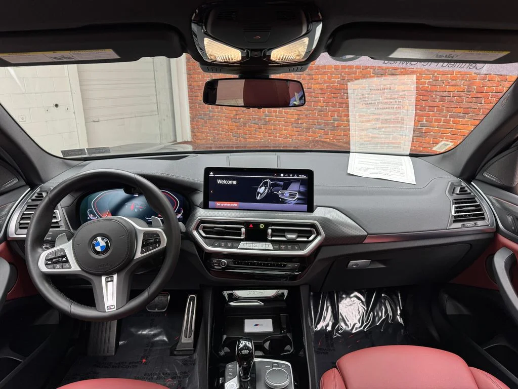 Used 2024 Black BMW xDrive30i image 13