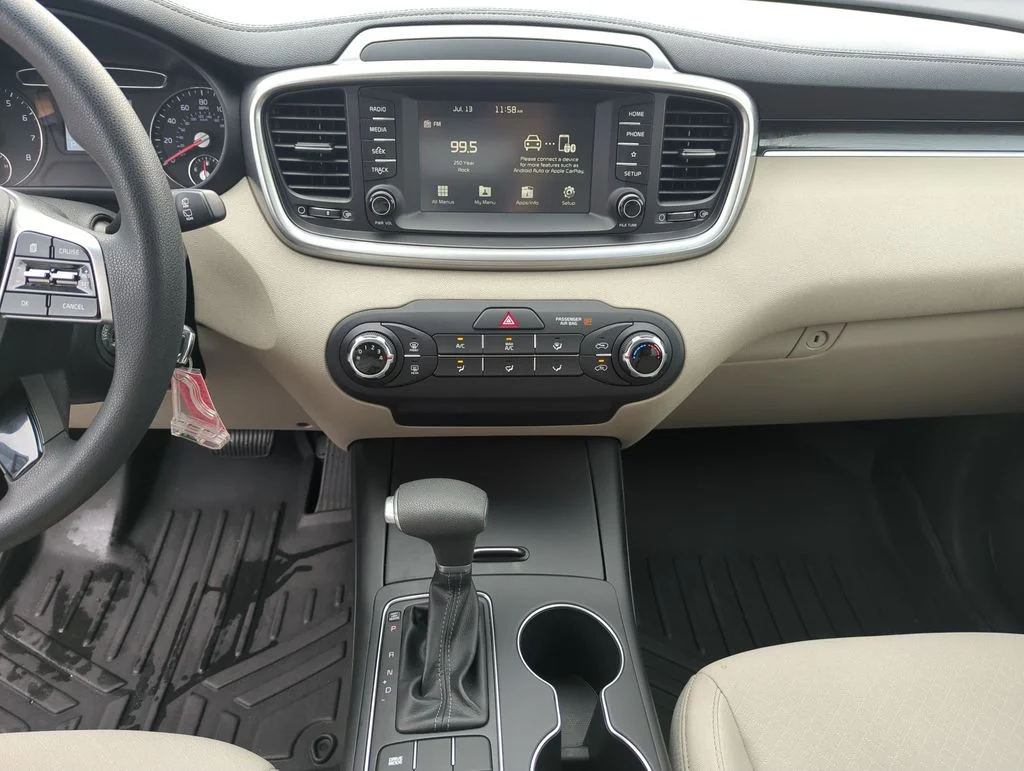 Used 2019 Red Kia LX image 25