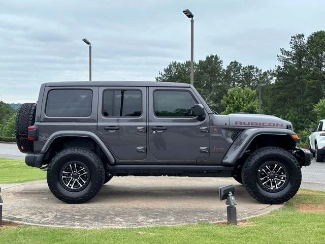 New 2026 Granite Crystal Metallic Clear-Coat Exterior Paint Jeep Rubicon X image 8