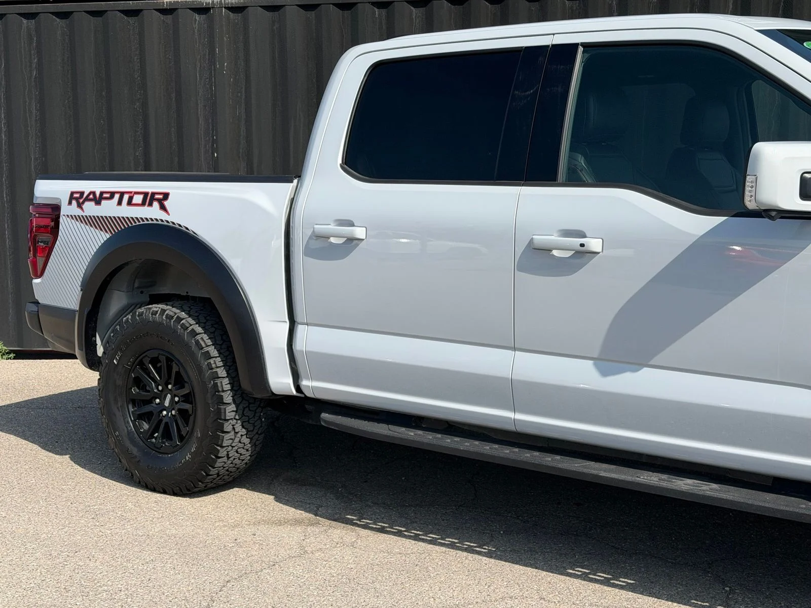 Used 2025 White Ford Raptor image 5