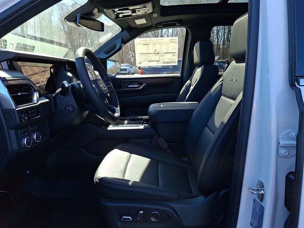 2026 GMC Yukon XL Denali - Photo 7