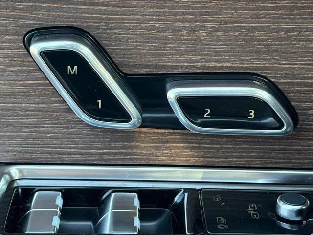 2025 Land Rover Range Rover SE - Photo 13
