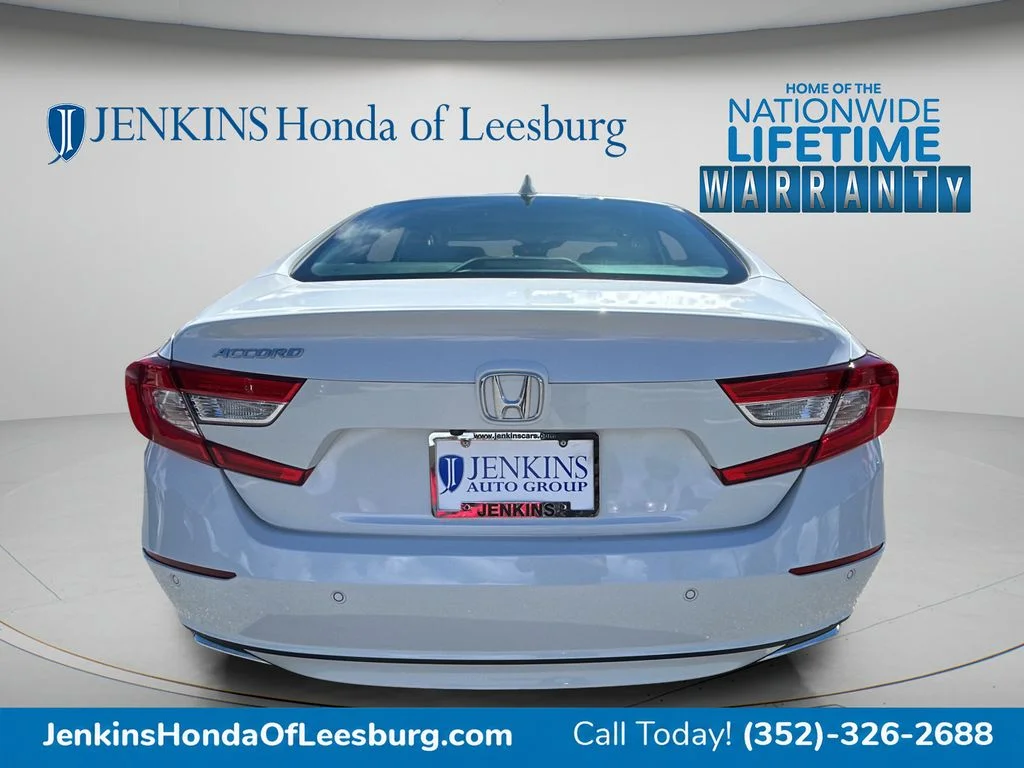 Used 2021 White Honda EX-L image 5