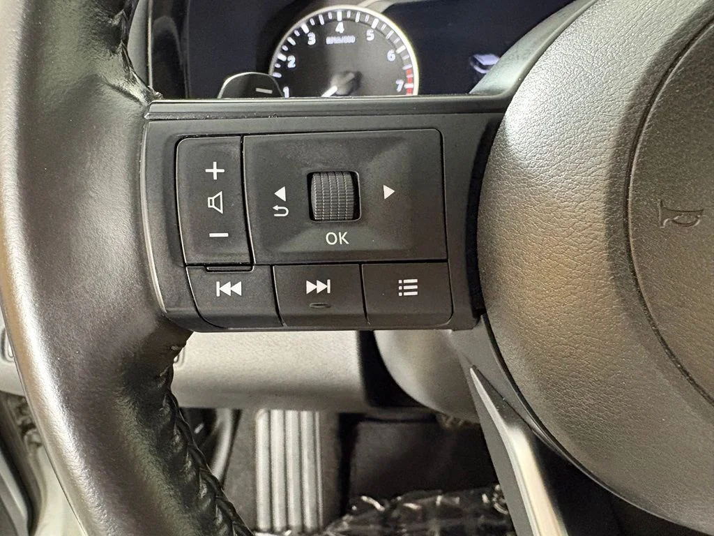 Used 2024 Silver Nissan SV image 25