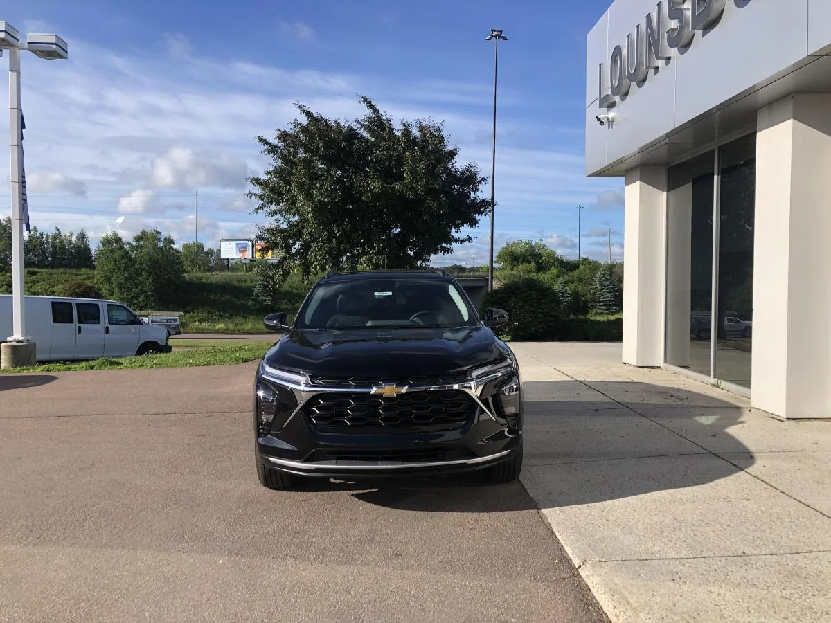 New 2026 Black Chevrolet Fwd 4dr Lt image 3