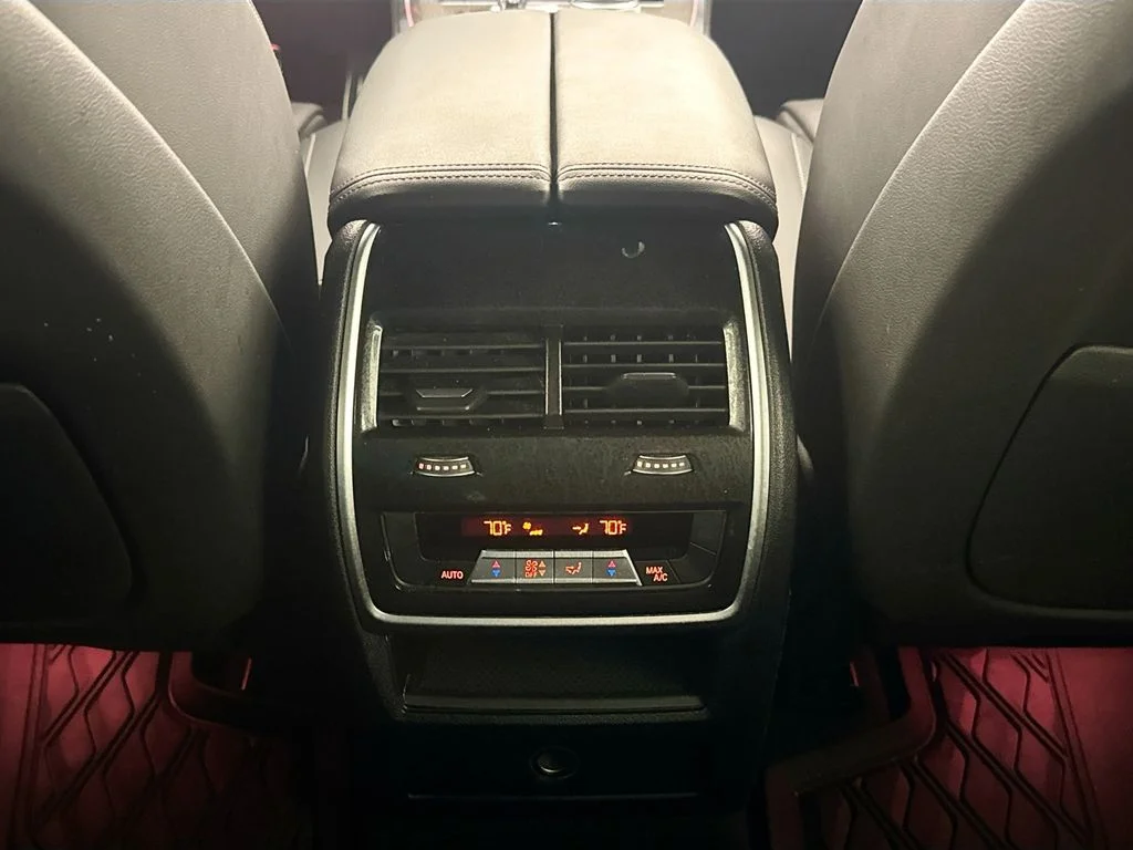Used 2023 Blue BMW sDrive40i image 27
