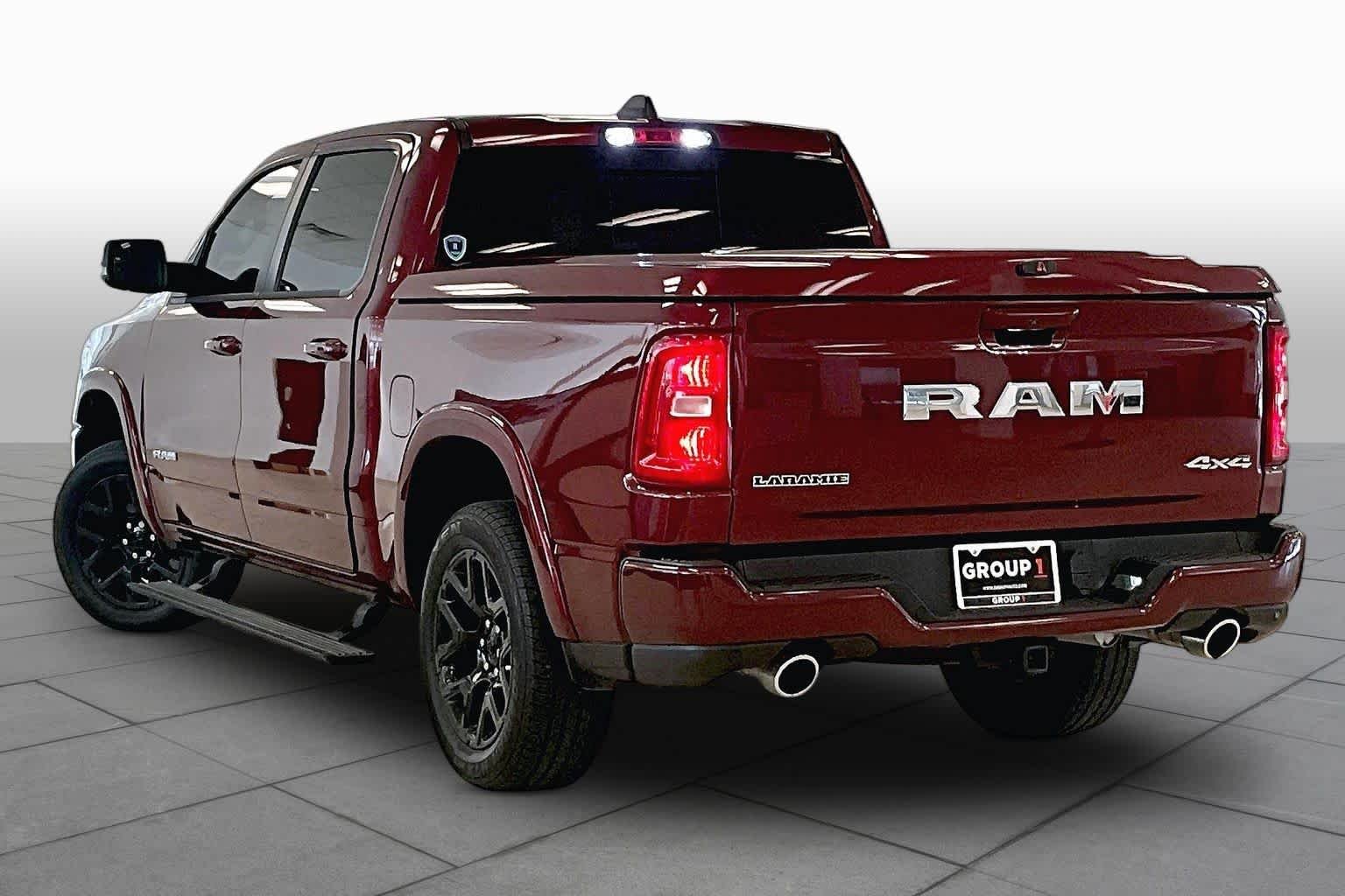 Used 2025 Delmonico Red Pearlcoat Ram Laramie image 11