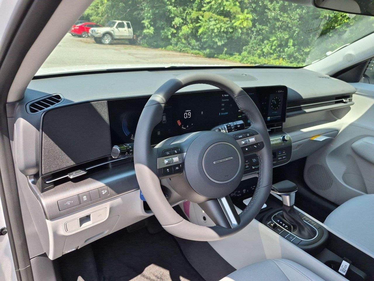 New 2027 Atlas White Hyundai SEL Sport AWD image 18