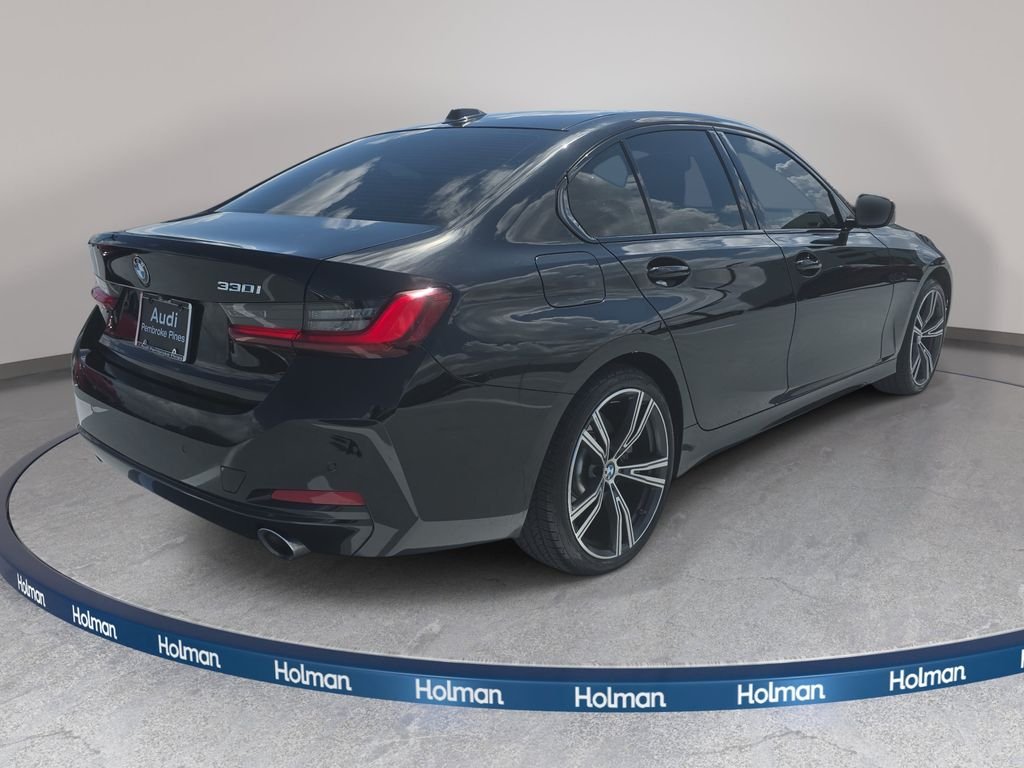 Used 2023 Black BMW 330i image 8