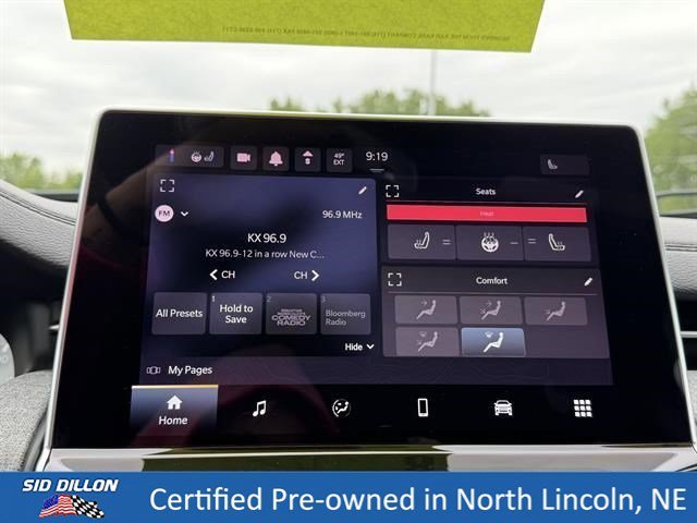 Used 2023 Sting-Gray Clearcoat Jeep Latitude Lux image 14