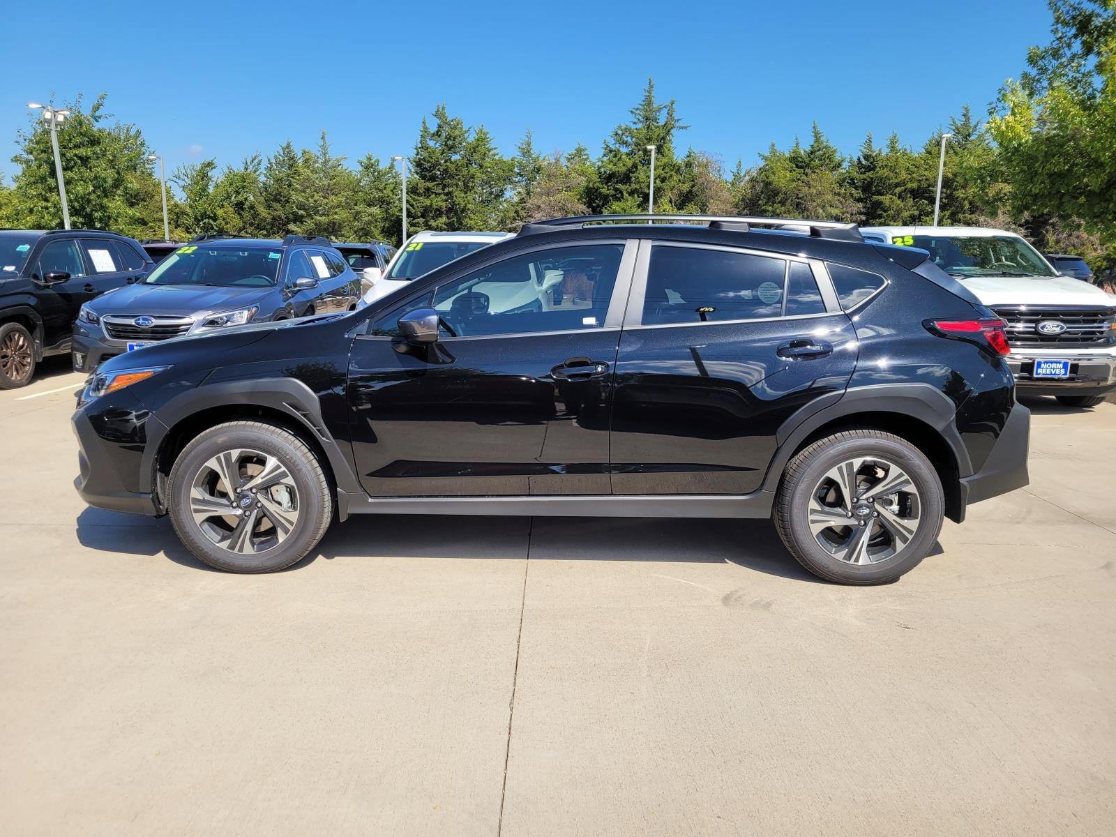 New 2026 CRYSTAL BLACK SILICA Subaru Premium image 19