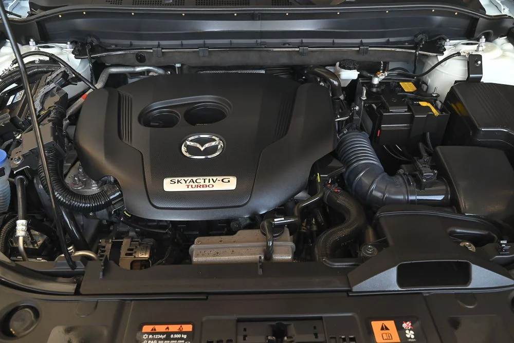 Certified Used 2025 White Mazda 2.5 Turbo Premium image 8