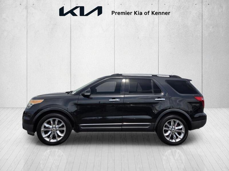 Used 2014 Black Ford Limited image 2