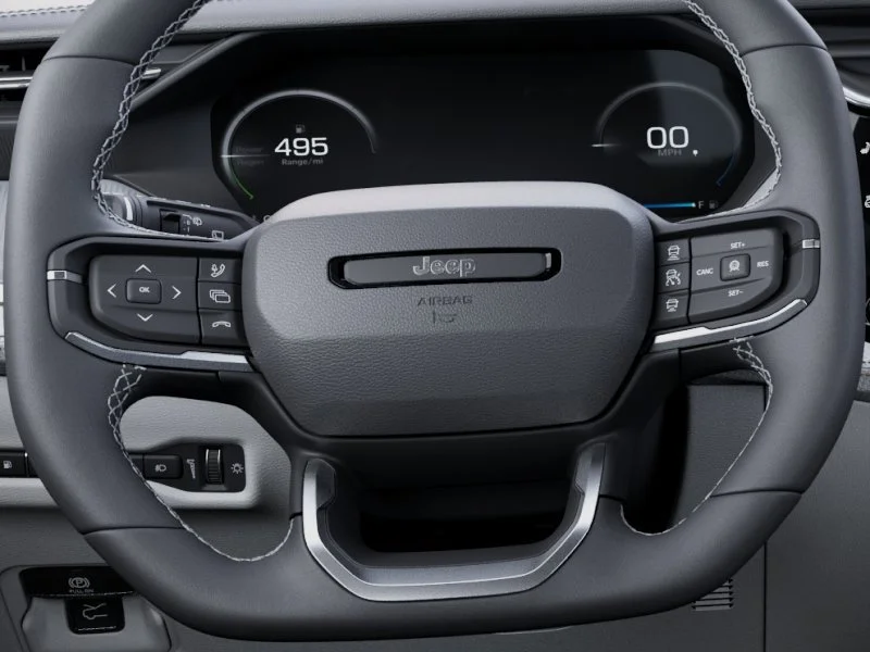 New 2026 Diamond Black Crystal Pearlcoat Jeep Limited image 19