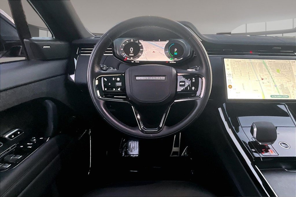 Certified Used 2025 British Racing Green SV Bespoke Ultra Met Gloss Land Rover Dynamic SE image 8