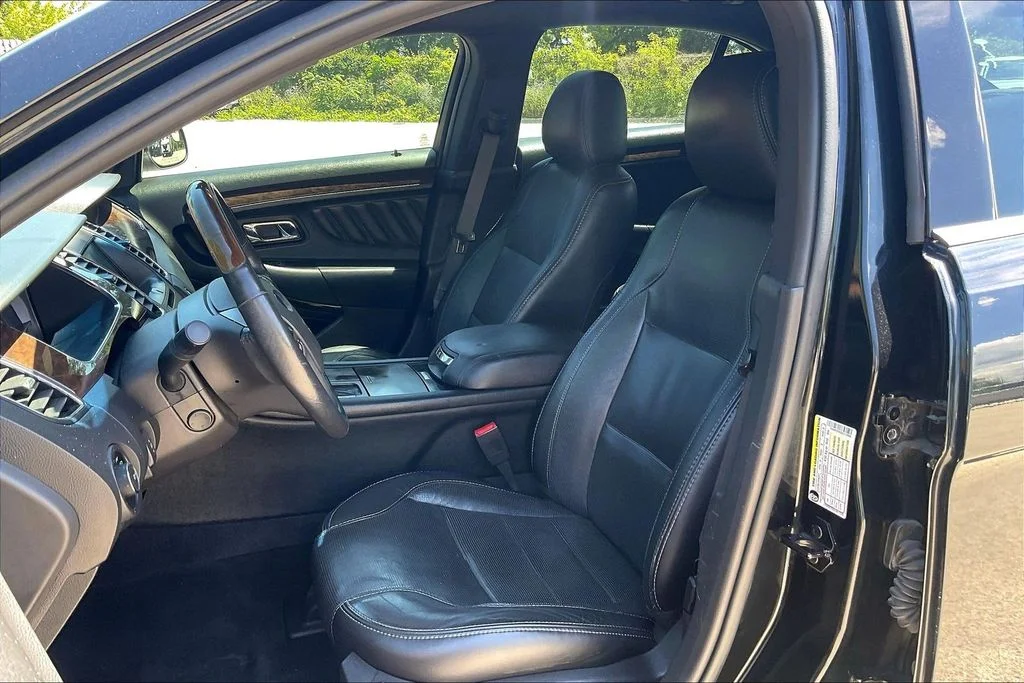 Used 2014 Blue Ford Limited image 24