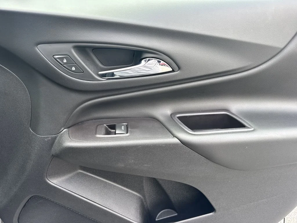 Used 2020 Silver Chevrolet LT image 14