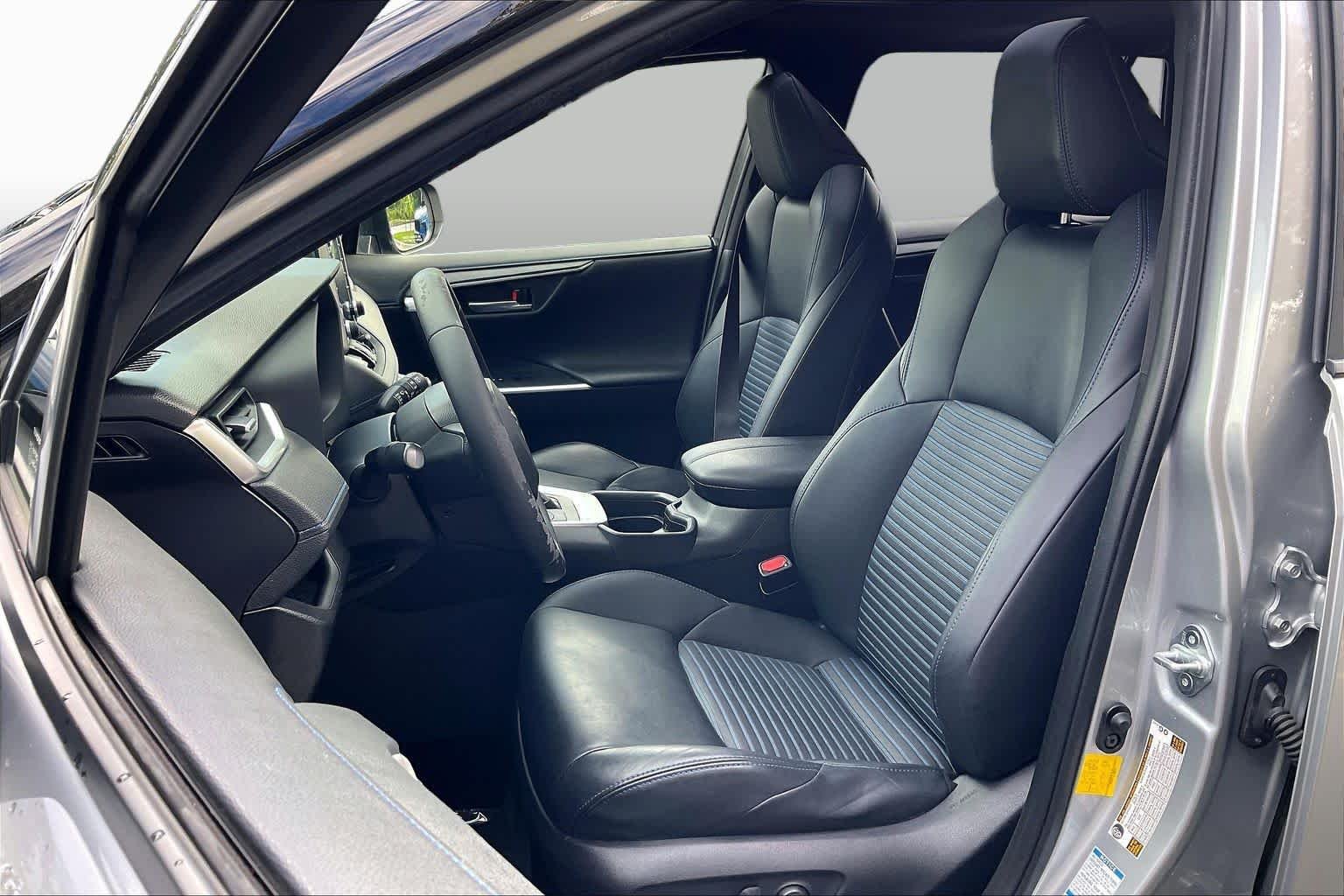 Used 2019 Silver Sky Metallic w/Black Roof Toyota Hybrid XSE image 7