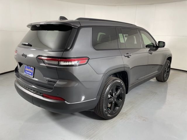 New 2025 Baltic Gray Metallic Clear-Coat Exterior Paint Jeep Limited image 8