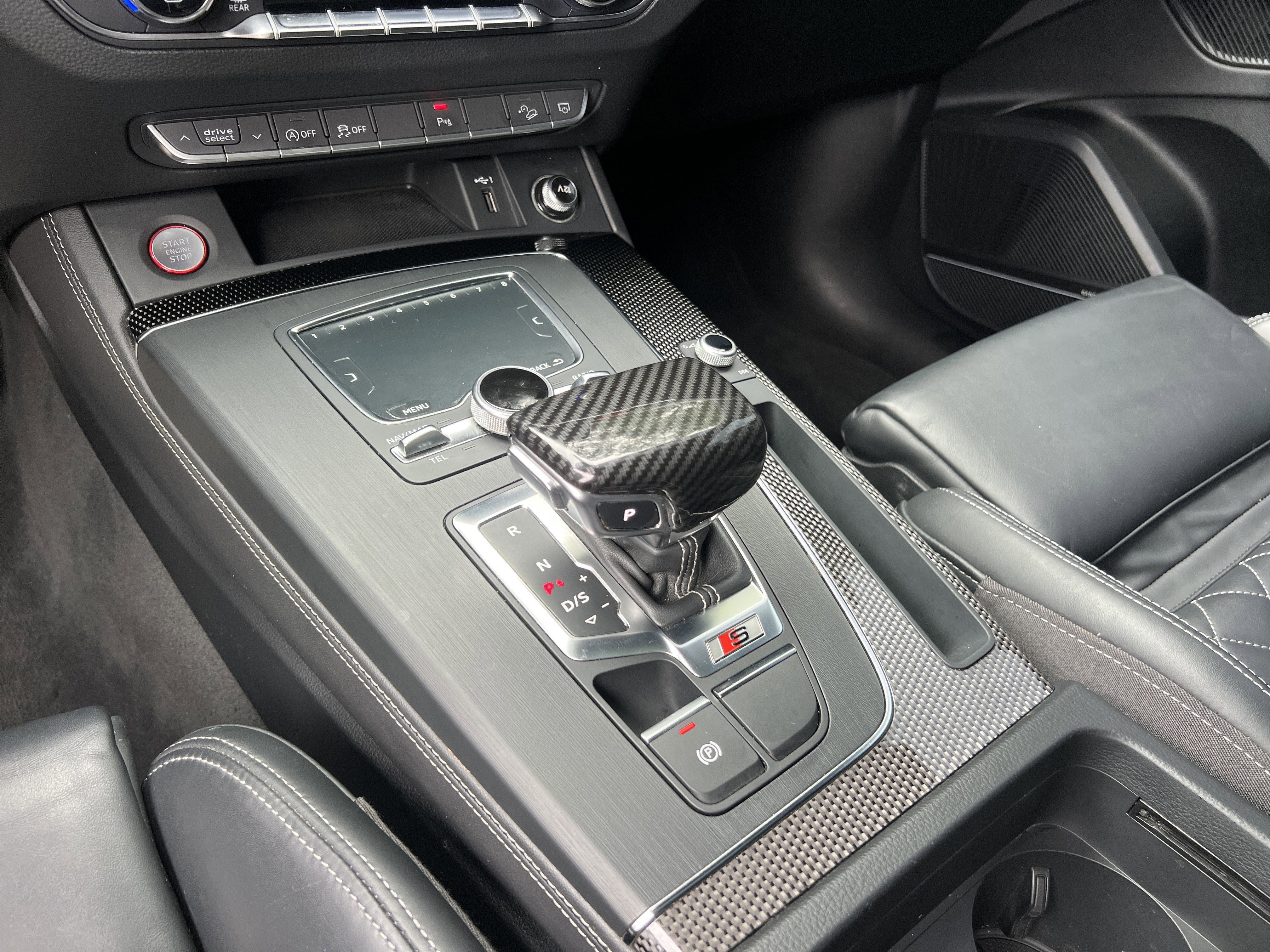 Used 2019 Florett Silver Metallic Audi Premium Plus image 39