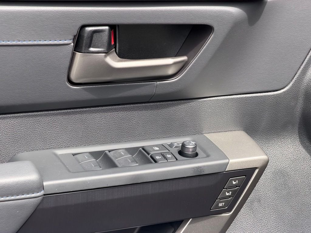 2026 Toyota Tundra Platinum - Photo 18