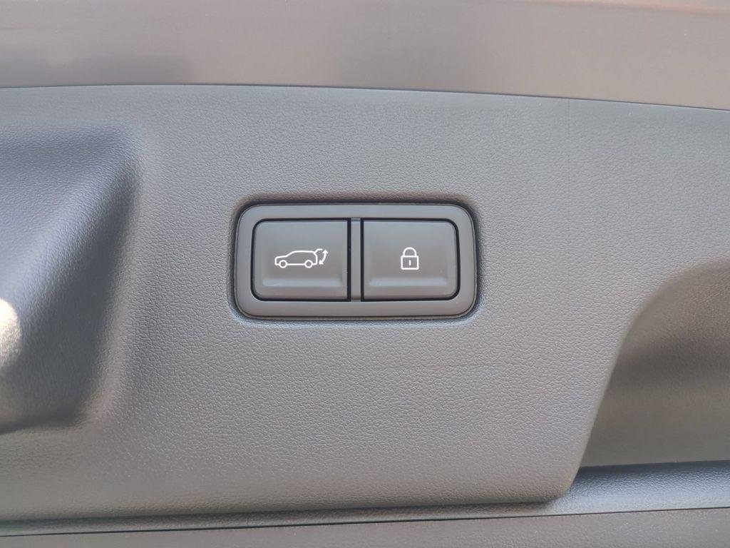 New 2026 Gray Hyundai SEL FWD image 15