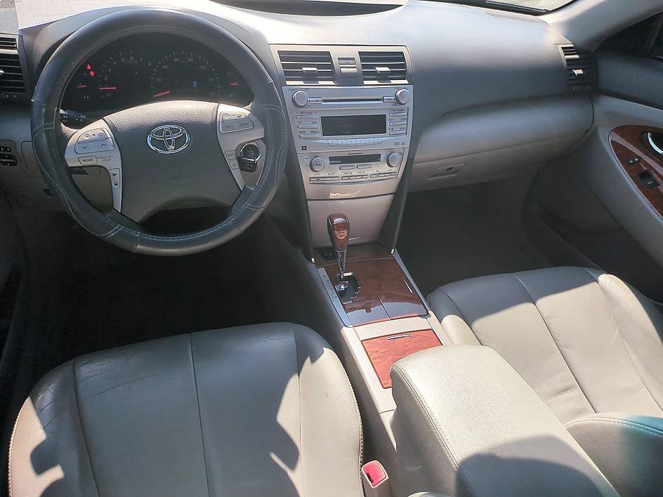 Used 2010 Magnetic Gray Metallic Toyota XLE image 27