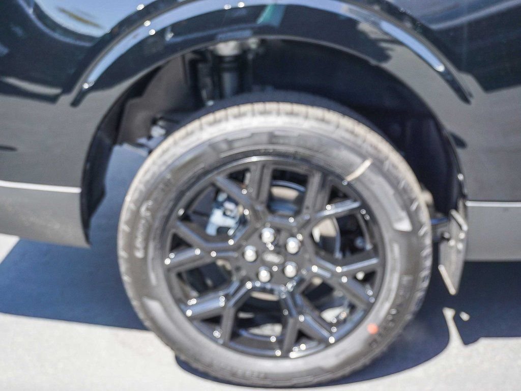 New 2025 Shadow Black Ford Lariat image 10