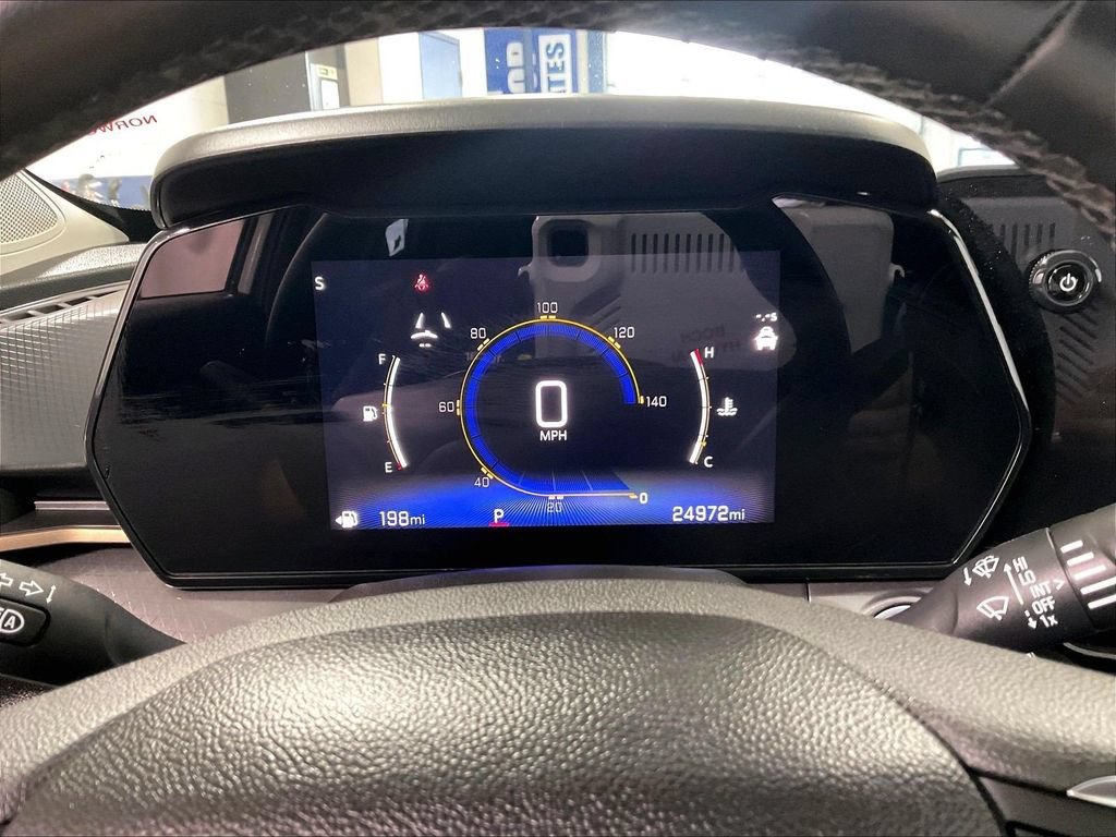 Used 2024 Summit White Chevrolet ACTIV image 25