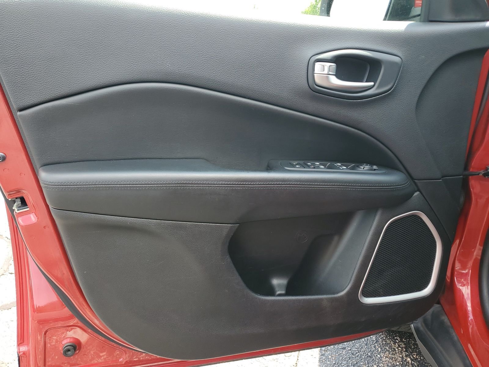 Certified Used 2018 Red Jeep Latitude image 21