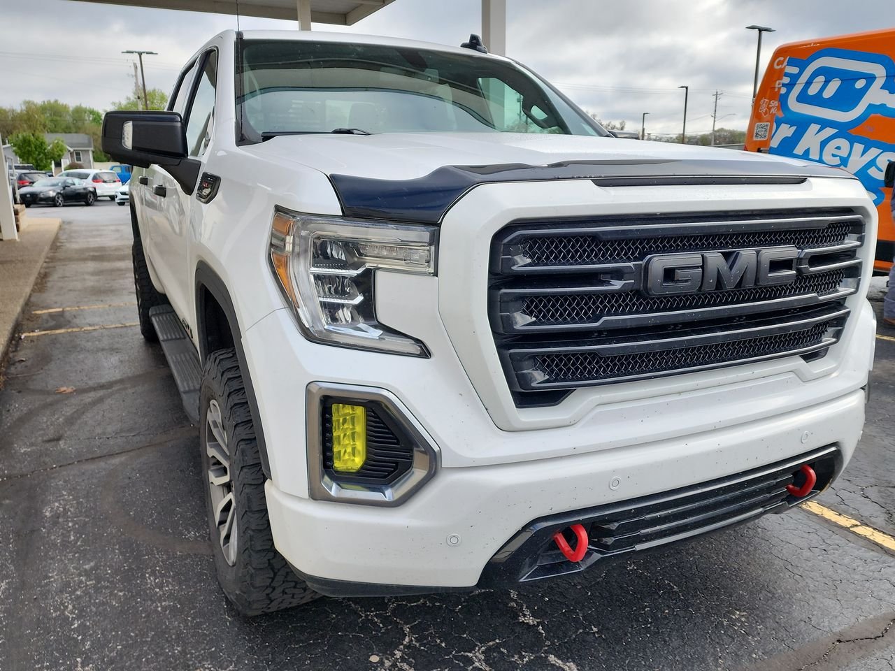 2019 GMC Sierra 4WD Crew Cab Short Box AT4's photo